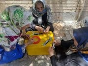 اقدام غیراخلاقی شهرداری و شورای شهر حسن آبادفشافویه| زنان بی سرپرست را بیرون کردند