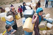 40 میلیون ایرانی زیر خط فقر هستند